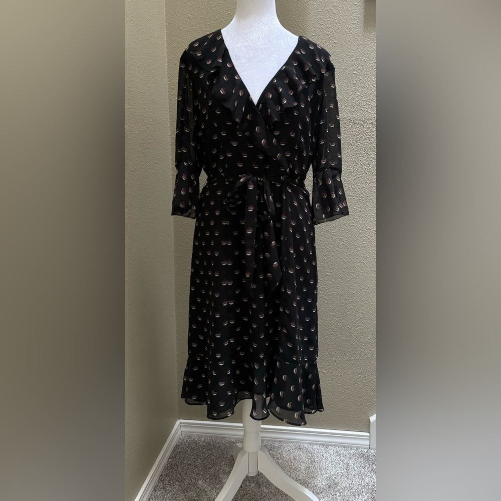 Anne Taylor Loft VNeck Ruffle Midi Dress